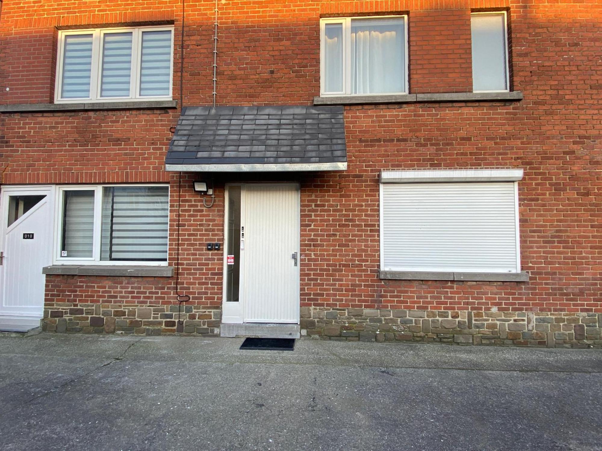 1-C Superbe Appartement Tres Calme Et Bien Decore 沙勒罗瓦 外观 照片